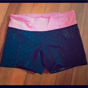 Size 4 lululemon running shorts